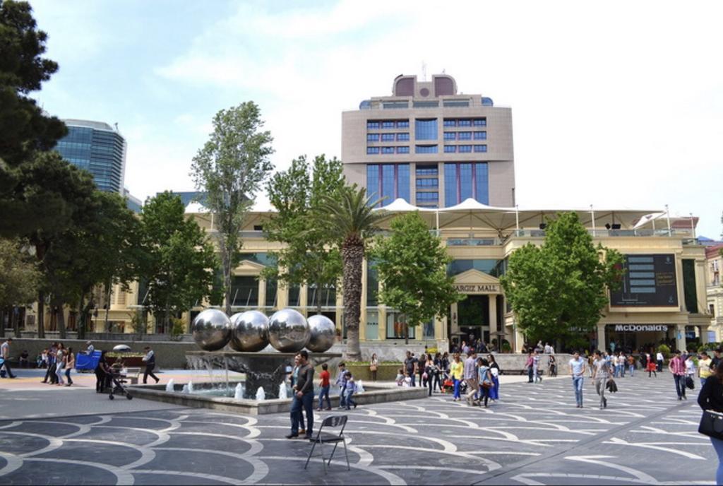 Check-In Apartment Near Fountain Square Vidadi Str Baku Exterior photo